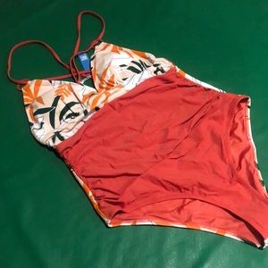 XXL Cupshe nwt one piece swim